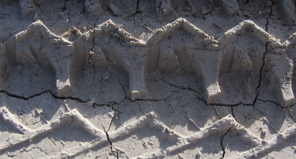 tyre tracks crop